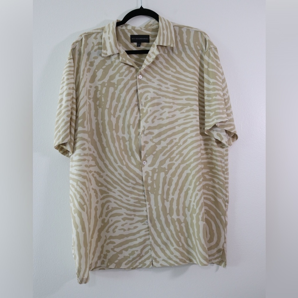 No Boundaries Zebra Print Men’s set in Beige and White Sz Large - Picture 4 of 11